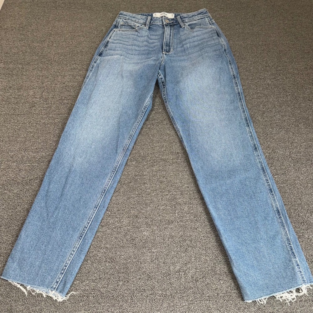 Hollister Curvy‎ High-Rise Mom Jeans Medium Wash Raw Hem W26 L29 Blue Denim 3L